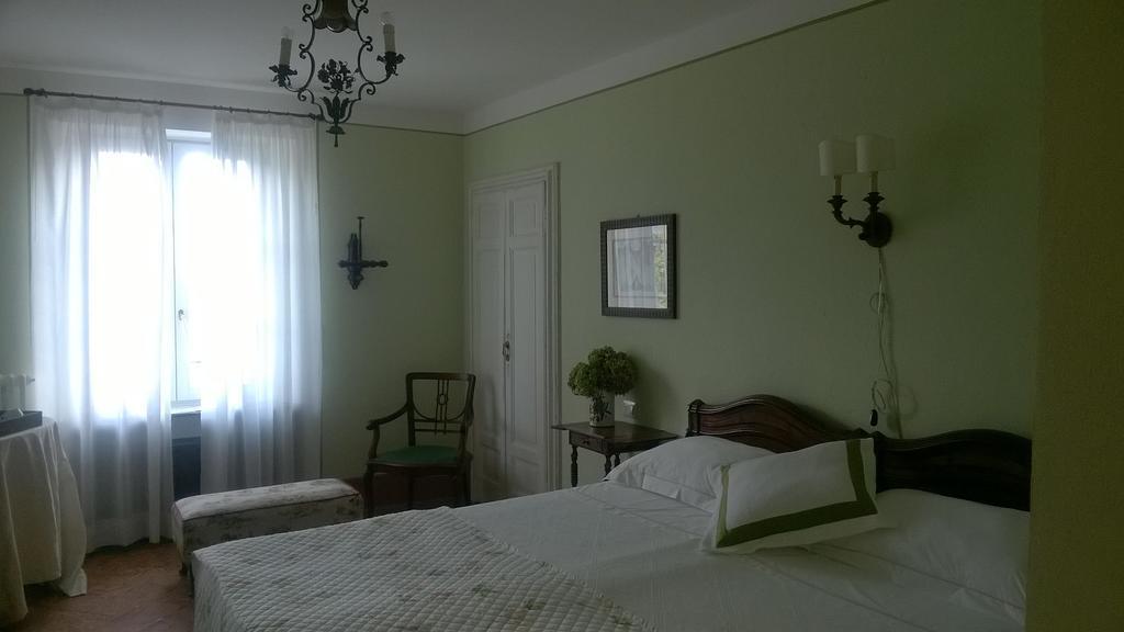 קומו B&B Villa Adelaide מראה חיצוני תמונה